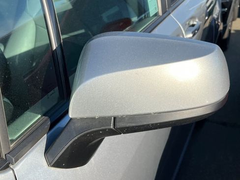 Certified 2022 Toyota Sienna XLE image 9