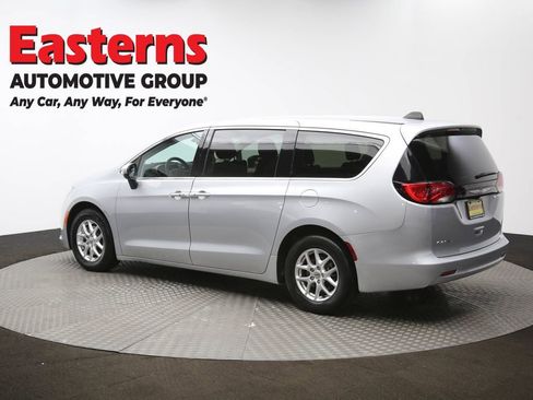 Used 2023 Chrysler Voyager LX FWD image 62