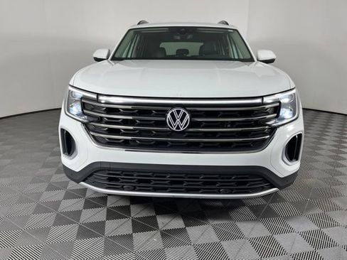 Used 2025 Volkswagen Atlas SE FWD image 5
