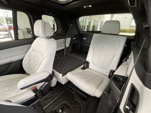 New 2027 BMW X7 xDrive40i w/ M Sport Package AWD/4WD image 30