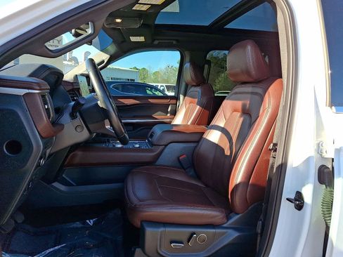 Used 2023 Ford Expedition Max Limited image 26