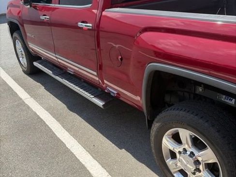 Used 2018 GMC Sierra 2500 SLT w/ Duramax Plus Package AWD/4WD image 14