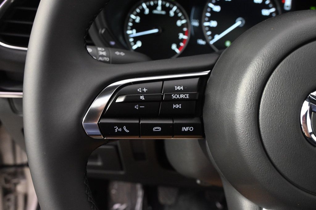 New 2026 MAZDA MAZDA3 2.5 S Hatchback w/ Premium Pkg FWD image 32