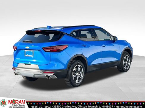 Certified 2025 Chevrolet Blazer LT w/ Convenience Package image 5