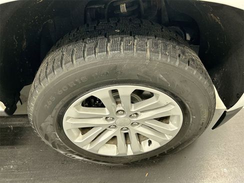 Used 2017 GMC Canyon SLT w/ Driver Alert Package image 8