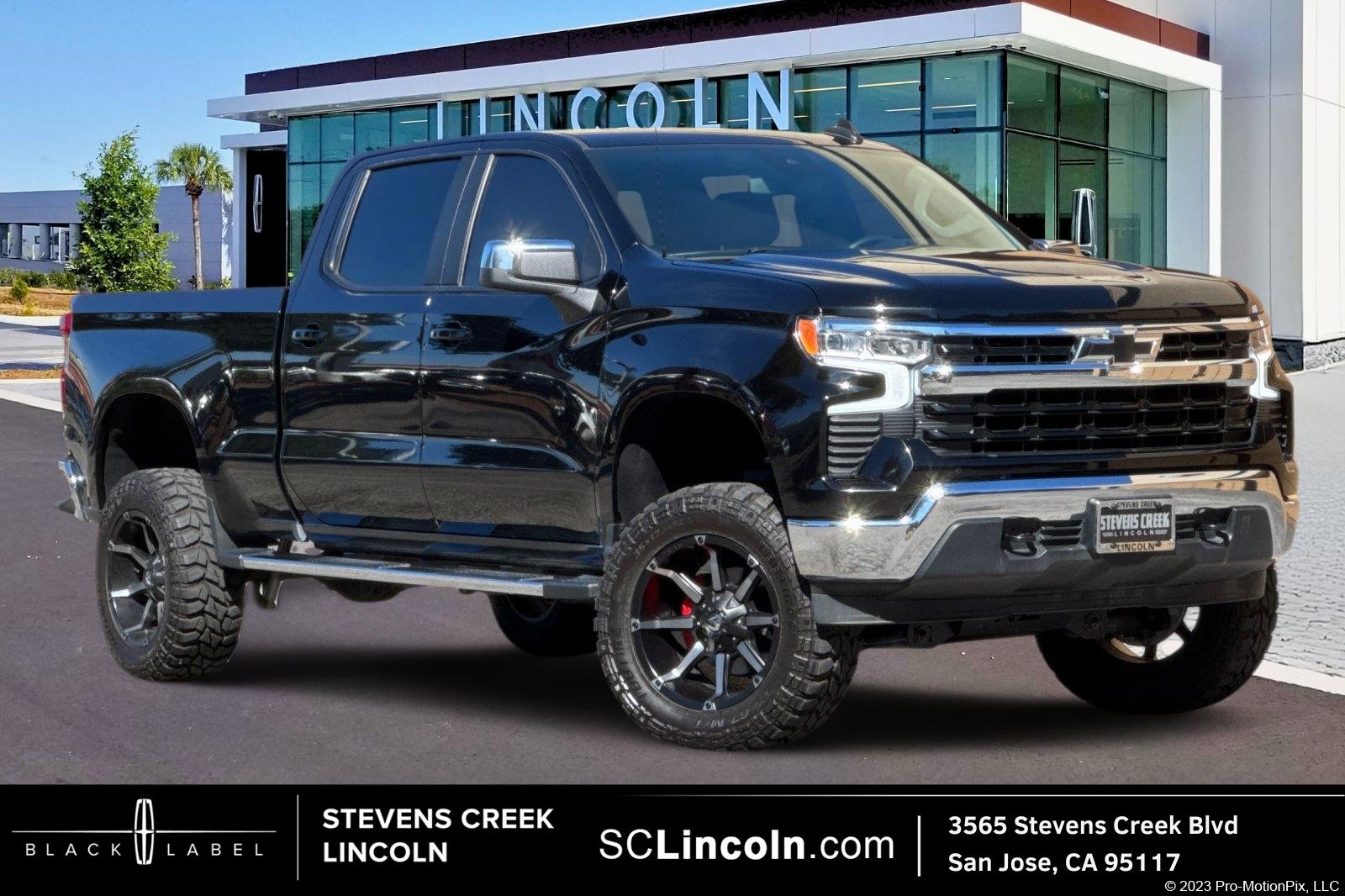 Used 2024 Chevrolet Silverado 1500 LT w/ Protection Package AWD/4WD image 1