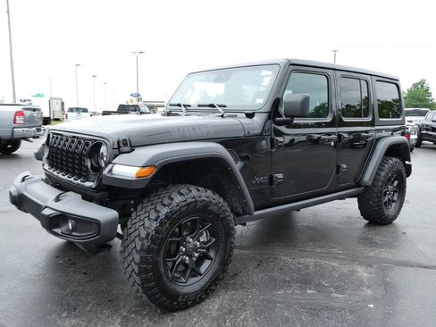 Used 2024 Jeep Wrangler Unlimited Sport AWD/4WD image 8