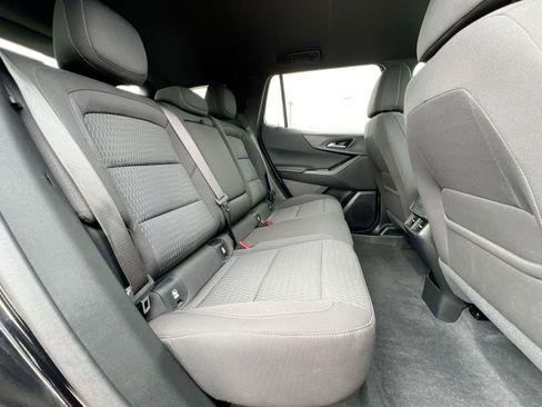 Used 2025 Chevrolet Equinox LT w/ Safety and Technology Package image 20