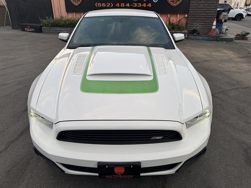 Used 2013 Ford Mustang GT Premium w/ GT Track Pkg RWD image 4