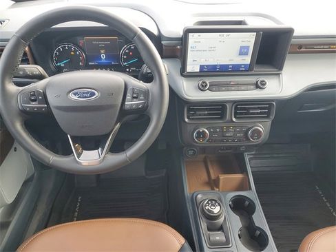 Used 2023 Ford Maverick Lariat w/ Lariat Luxury Package image 12