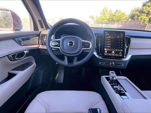 New 2026 Volvo XC90 B5 Plus AWD/4WD image 15