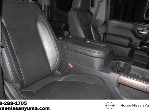 Used 2020 Chevrolet Silverado 1500 LT Trail Boss AWD/4WD image 6