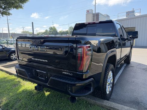 Used 2024 GMC Sierra 3500 AT4 w/ AT4 Premium Plus Package AWD/4WD image 7