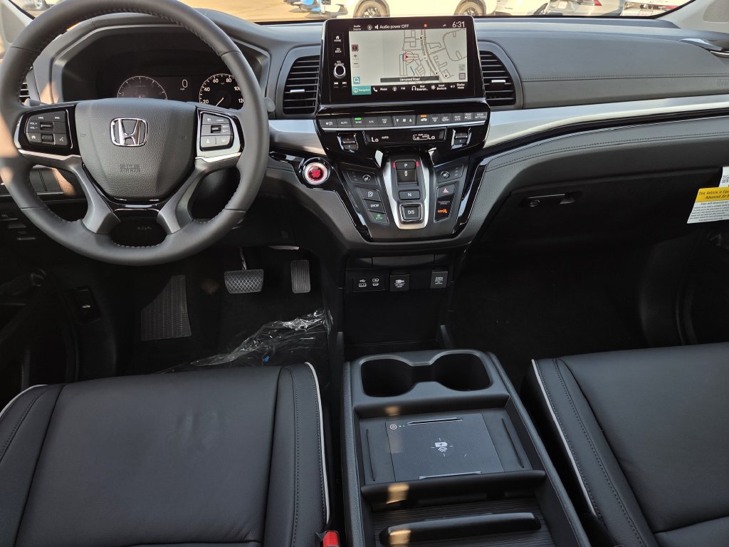 New 2026 Honda Odyssey Touring image 6