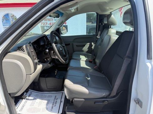 Used 2013 Chevrolet Silverado 1500 W/T AWD/4WD image 10