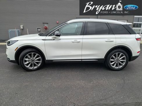 Used 2022 Lincoln Corsair AWD w/ Premium Package image 4