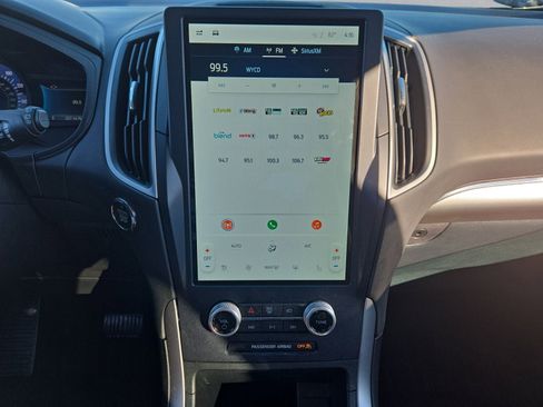 Certified 2022 Ford Edge SEL w/ Convenience Package image 17