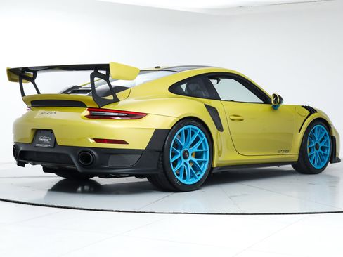 Used 2018 Porsche 911 GT2 RS image 5