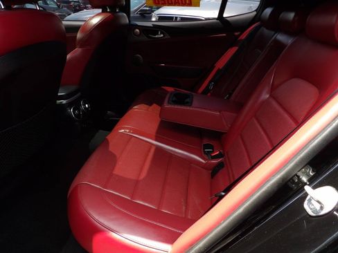 Used 2018 Kia Stinger GT2 AWD/4WD image 12