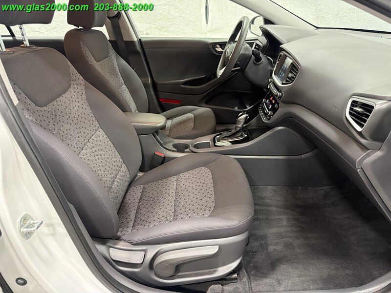 Used 2018 Hyundai Ioniq Blue FWD image 21