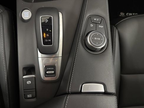 Certified 2025 INFINITI QX50 Pure image 18