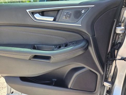 Used 2021 Ford Edge Titanium FWD image 20