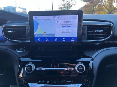 Used 2022 Ford Explorer ST w/ ST Street Pack image 22