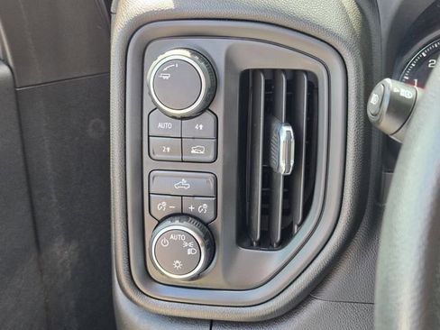 Used 2023 Chevrolet Silverado 1500 Custom image 25