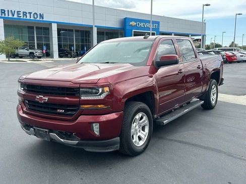 Used 2017 Chevrolet Silverado 1500 LT w/ All Star Edition AWD/4WD image 29