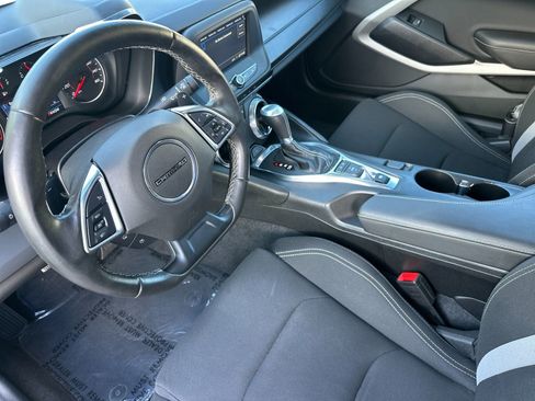 Used 2019 Chevrolet Camaro LT image 10