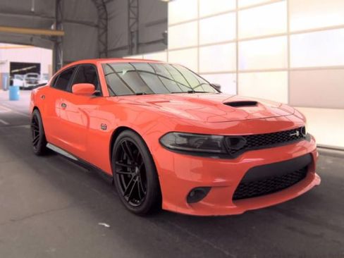 Used 2022 Dodge Charger Scat Pack w/ Driver Convenience Group RWD image 3