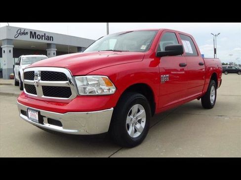 Certified 2022 RAM 1500 Classic SLT image 2