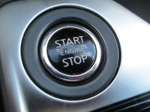 Used 2021 Nissan Sentra SV FWD image 18