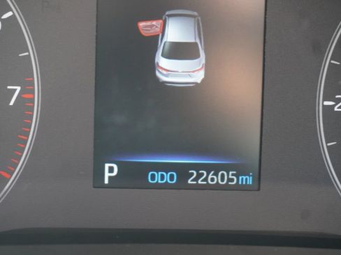 Certified 2025 Toyota Corolla SE FWD image 9