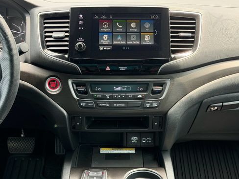 Used 2022 Honda Passport TrailSport image 19