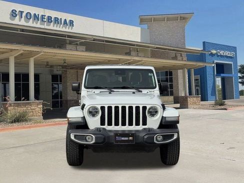 Used 2022 Jeep Gladiator Sport image 9