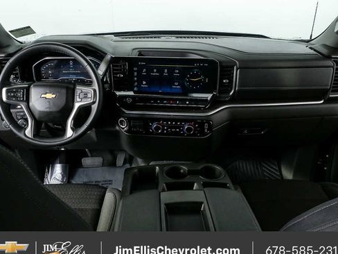 Certified 2025 Chevrolet Silverado 1500 LT AWD/4WD image 17
