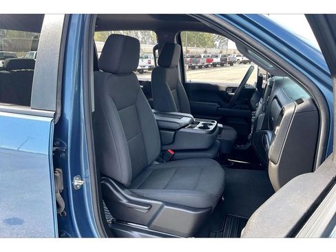 Used 2024 Chevrolet Silverado 2500 Custom AWD/4WD image 8