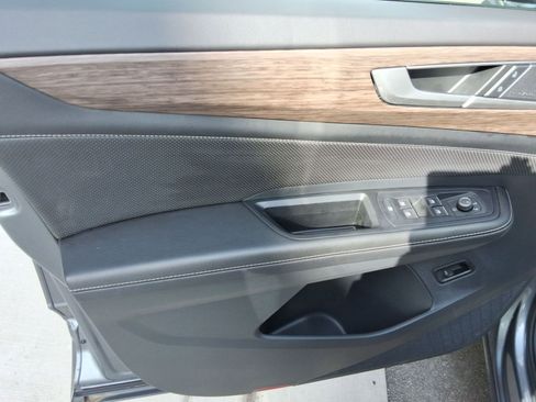 Used 2024 Volkswagen Atlas SEL Premium R-Line image 22