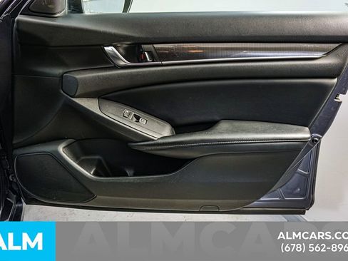 Used 2018 Honda Accord Sport image 40