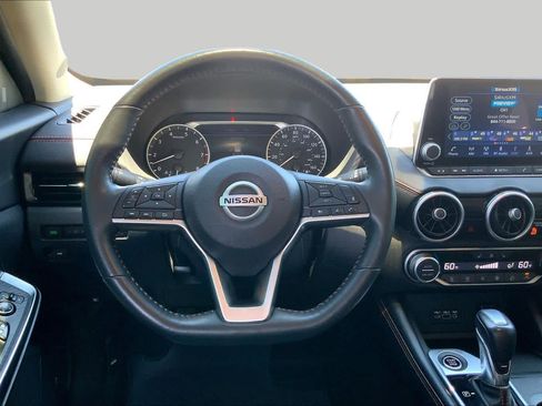 Used 2023 Nissan Sentra SR w/ SR Premium Package FWD image 5