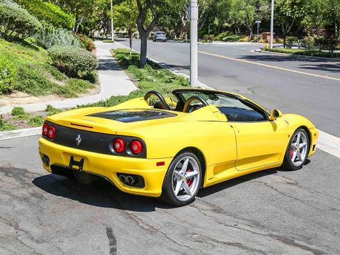 Used 2001 Ferrari 360 Spider RWD image 10