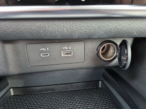 Used 2023 Nissan Rogue SV image 19