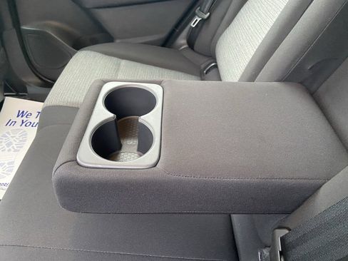 Used 2023 Nissan Rogue SV image 27