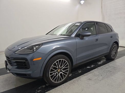 Used 2019 Porsche Cayenne AWD/4WD image 1