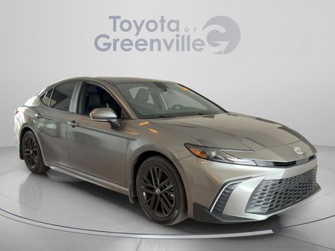 Used 2026 Toyota Camry SE w/ Convenience Package FWD image 8