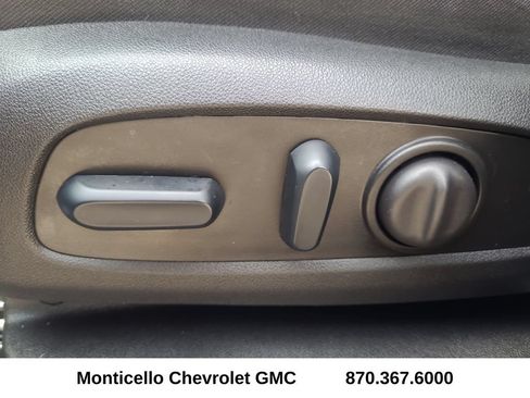 Used 2024 Chevrolet Equinox LS w/ LS Convenience Package FWD image 15