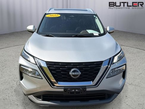 Used 2022 Nissan Rogue SV w/ SV Premium Package image 9