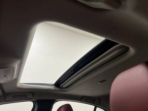 Used 2023 MAZDA MAZDA3 s image 21