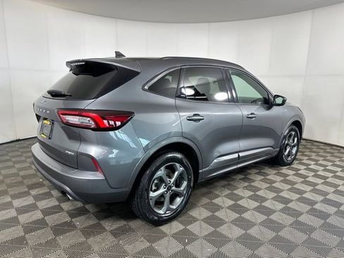 Used 2023 Ford Escape ST-Line image 3